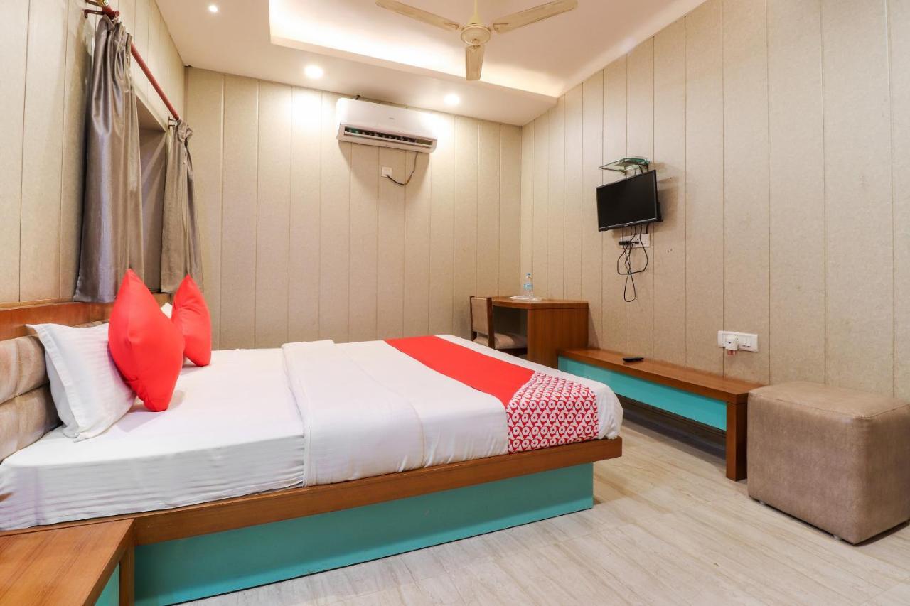 Oyo 26781 Hotel Raghupati Ayodhya Luaran gambar