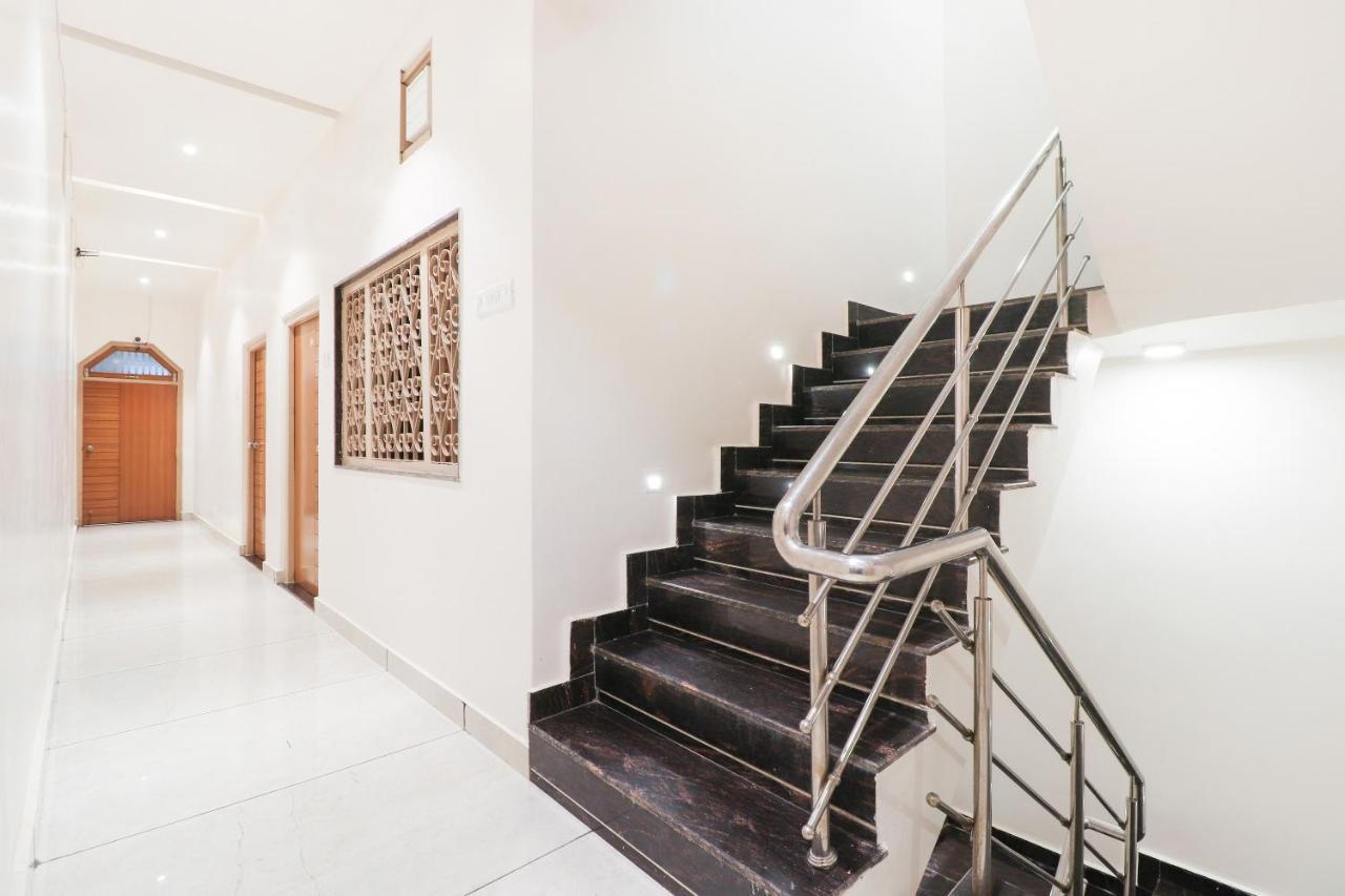 Oyo 26781 Hotel Raghupati Ayodhya Luaran gambar