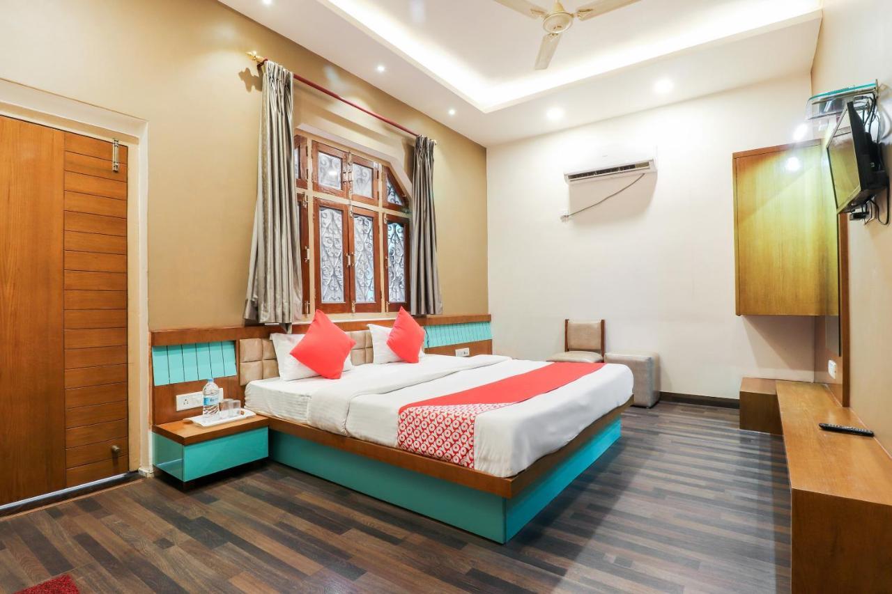 Oyo 26781 Hotel Raghupati Ayodhya Luaran gambar